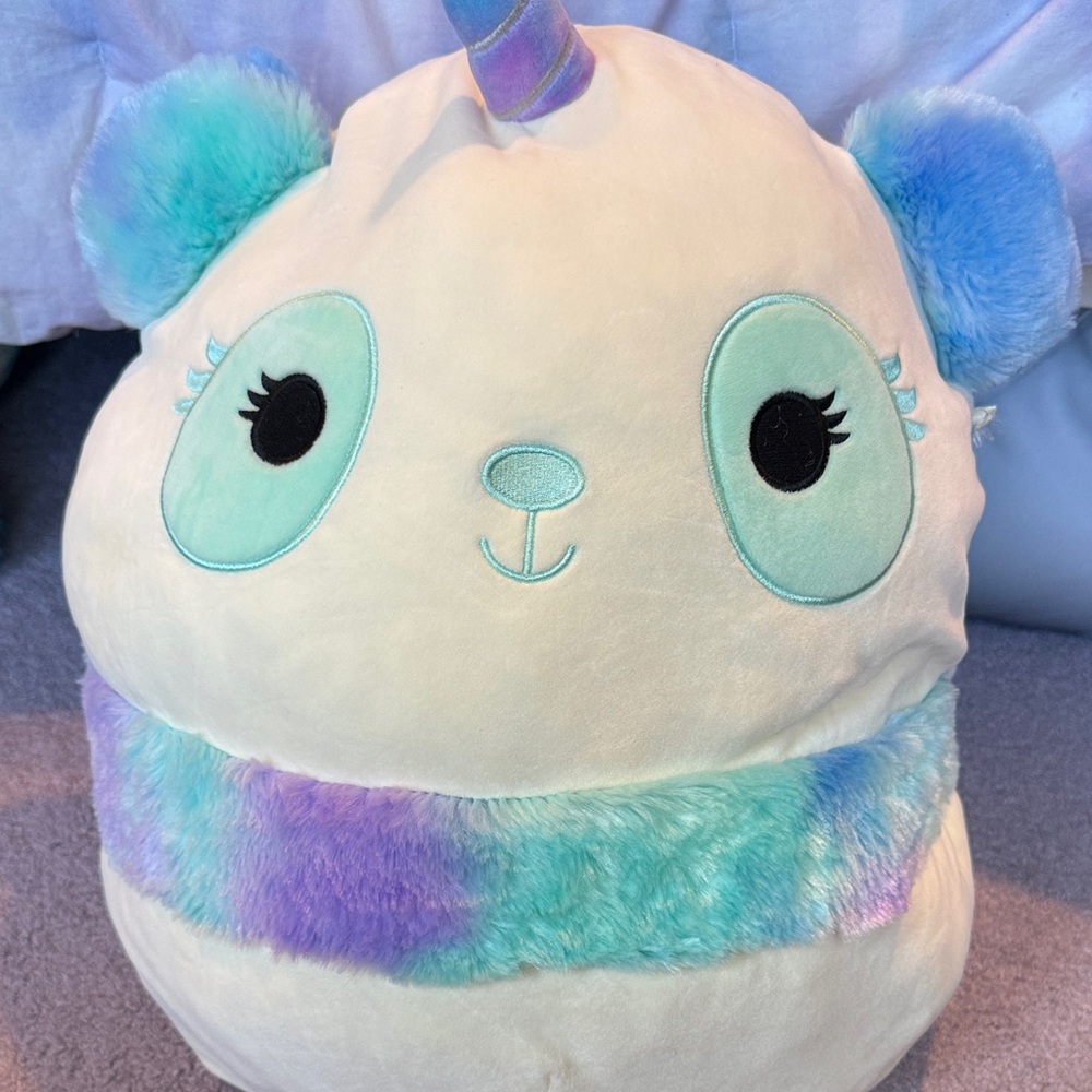 Squishmallows Cream and Blue Unicorn Panda